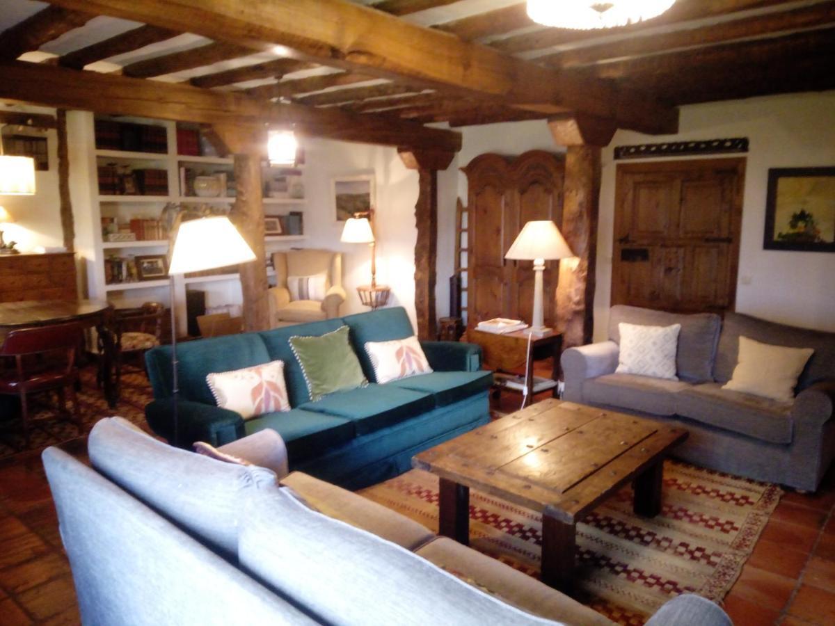 La Casa Del Herrero Requijada Eksteriør bilde
